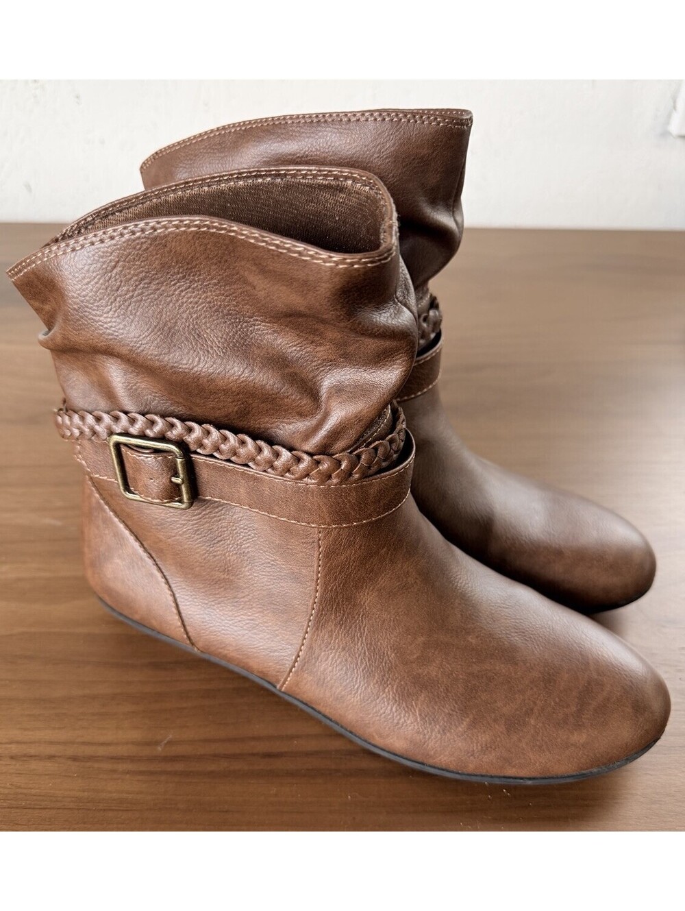 American Eagle Shoes 9.5 Women Booties Brown